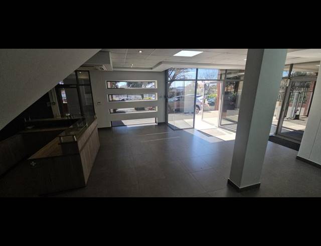 BUSINESS PROPERTY TO RENT IN MIDRIDGE PARK